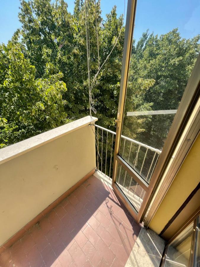 Gramsci First Apartment Modena Exterior foto